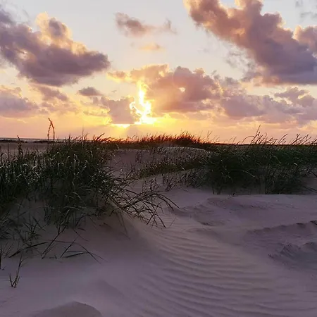4 Person In Fano-by Traum